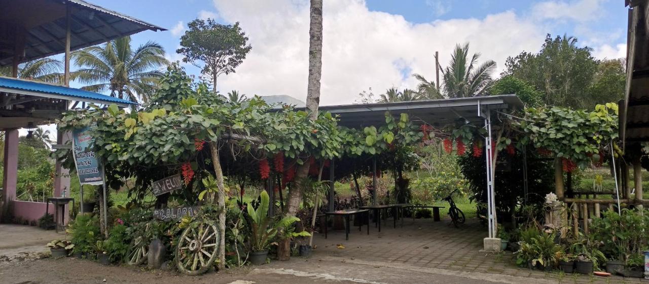 Talaga Tomohon Home Stay And Fishing Pond Esterno foto