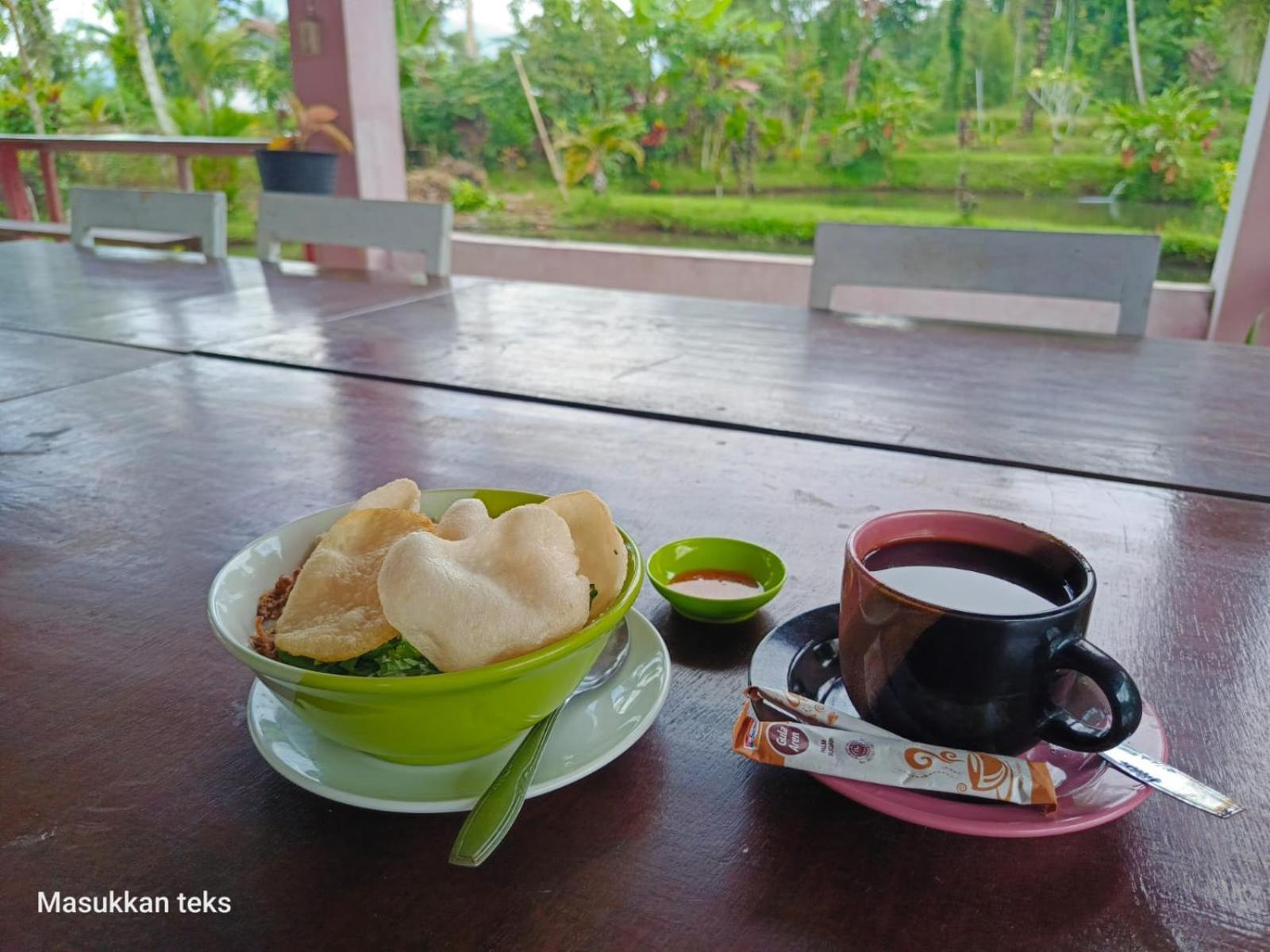 Talaga Tomohon Home Stay And Fishing Pond Esterno foto