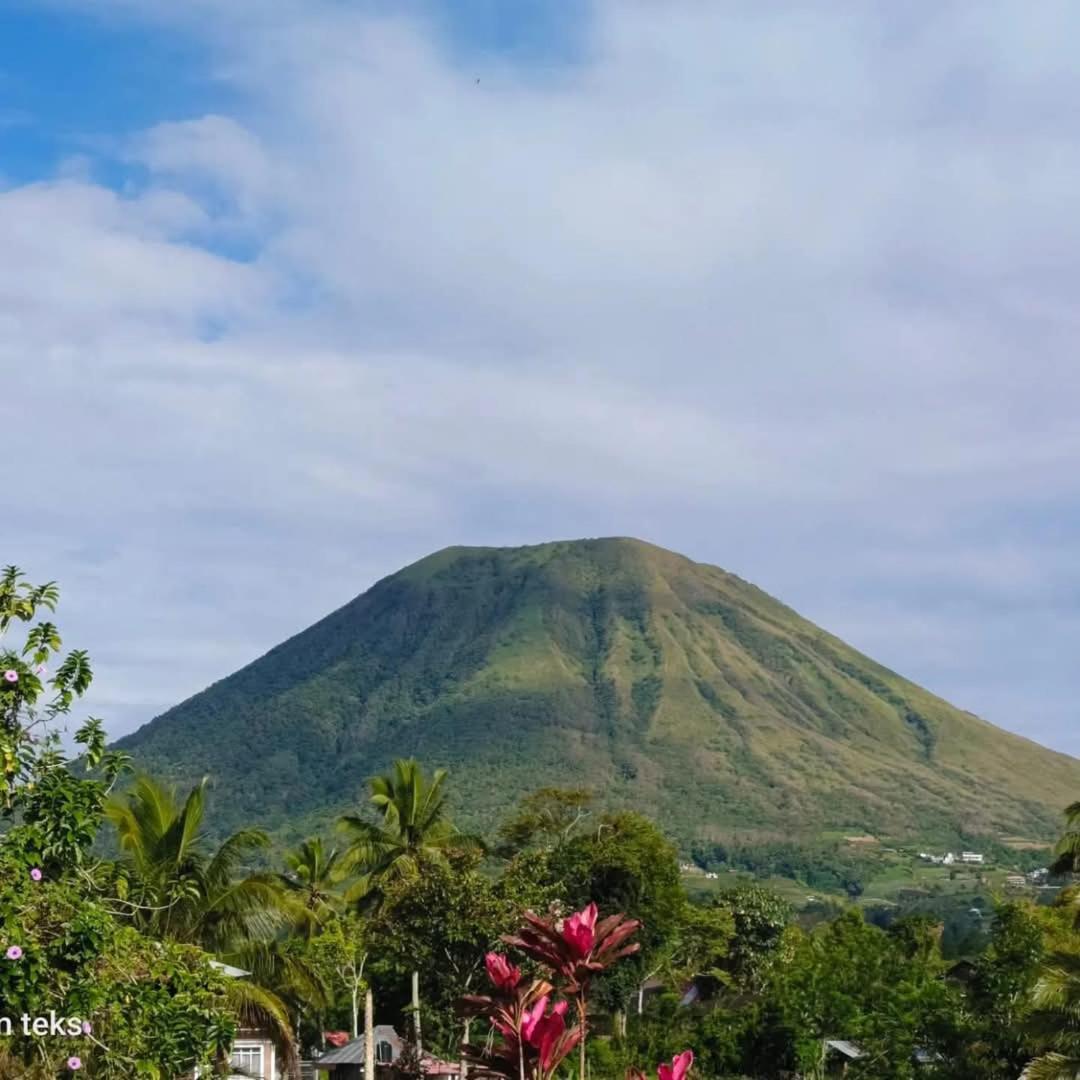 Talaga Tomohon Home Stay And Fishing Pond Esterno foto